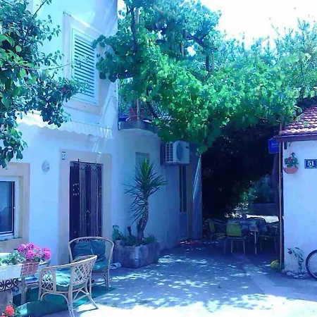 Marinja Apartment *